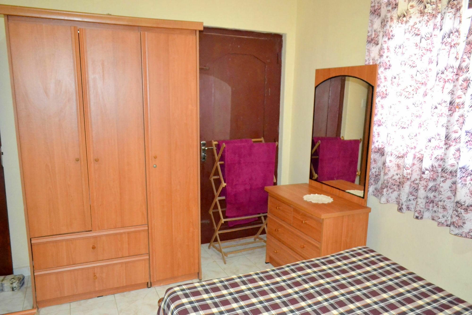 Sugandi Inn Kochchikade Dış mekan fotoğraf